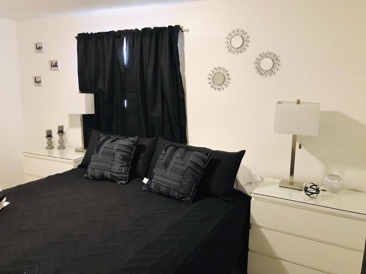 Luxury Stay At Modern House Las Vegas Exterior photo